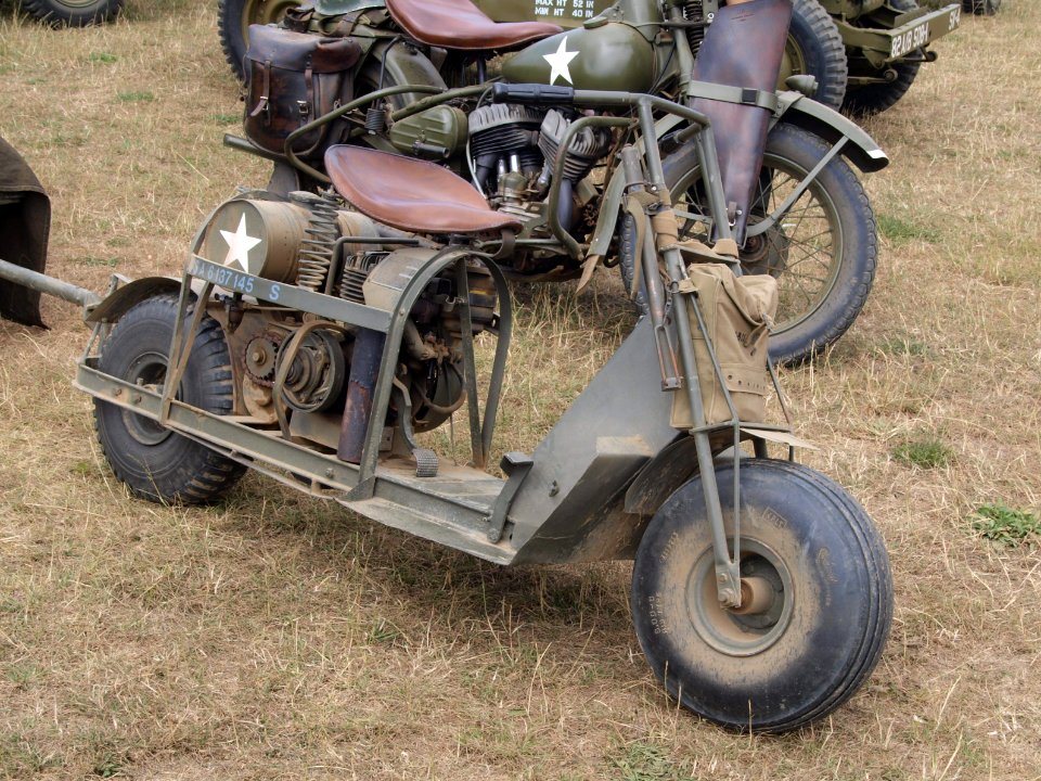 Cushman Model 53 Airborne Scooter pic4