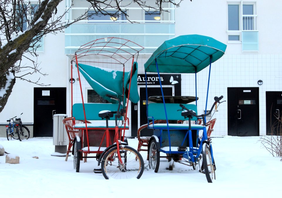 Cycle rickshaws in Oulu 20140202