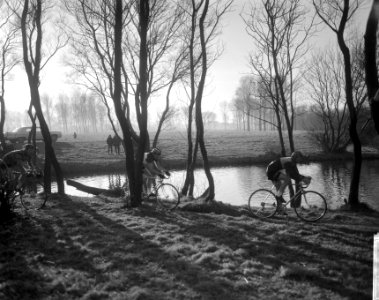 Cycle-cross in Kralingse Bos te Rotterdam, Bestanddeelnr 918-6534