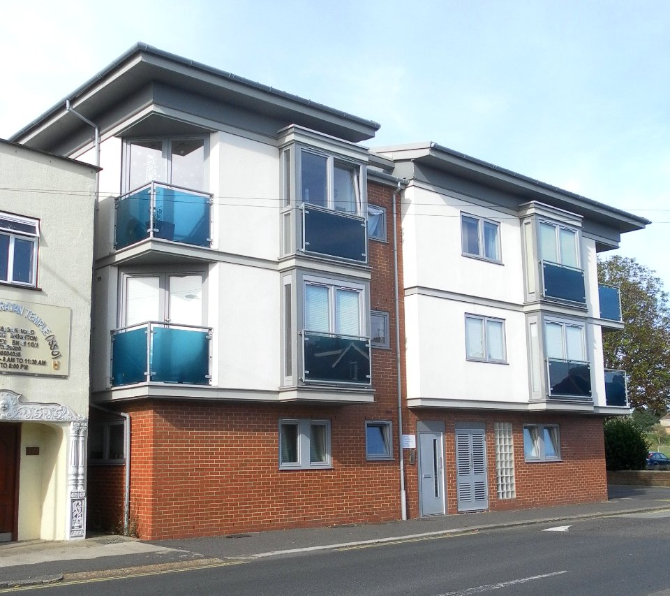 Custom House, 221 Victoria Road, Portslade (September 2012)
