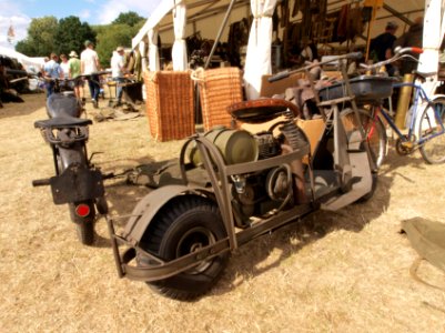 Cushman Model 53 Airborne Scooter pic1