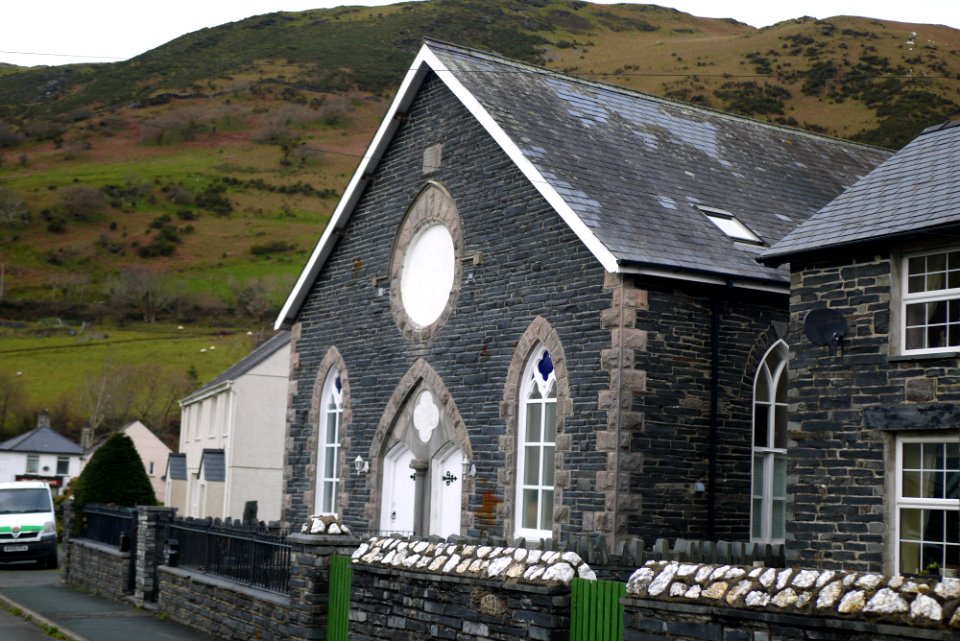 Cwrt Welsh Independent Chapel