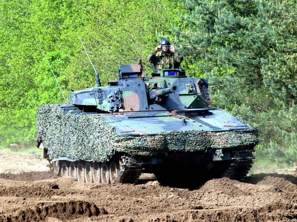CV90 photo-020