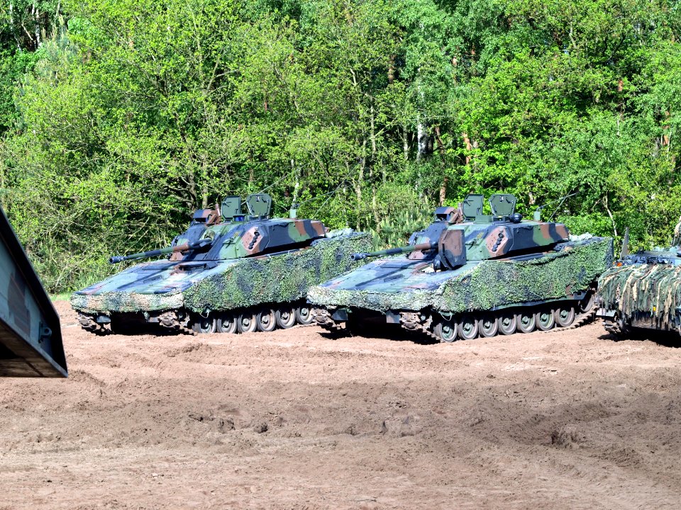 CV90 photo-002