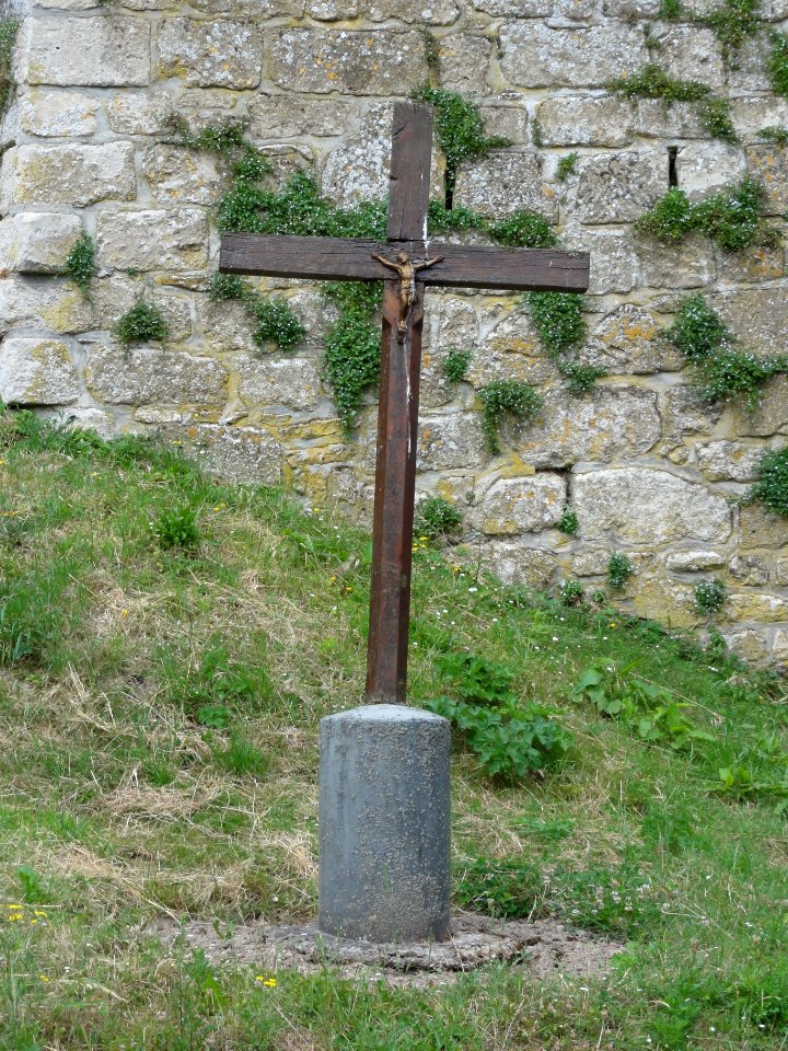 Cutry (Aisne) croix de chemin