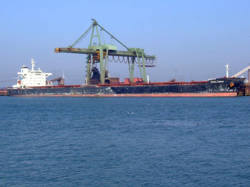 Cyclades IMO 9268485, Mississippi harbour, Port of Rotterdam, Holland 01-Apr-2007