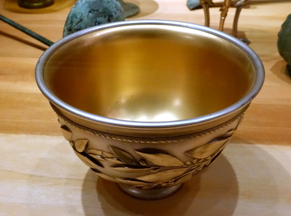 Cup, reproduction of Roman silver and gold original from Hildesheim, Germany, 100 BC to 100 AD, now in the Roemer-Pelizaeus Museum - Spurlock Museum, UIUC - DSC05835