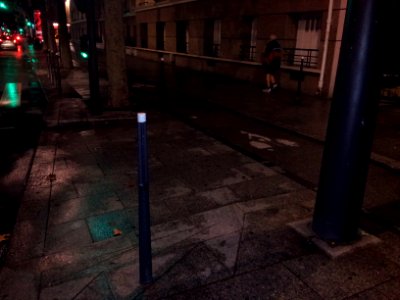 Cycle lane by night in Paris 03