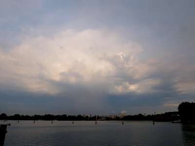 Cumulonimbus behind Spandauer See from west 2019-06-03 02