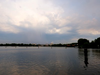 Cumulonimbus behind Spandauer See from west 2019-06-03 01