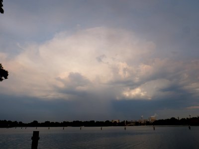 Cumulonimbus behind Spandauer See from west 2019-06-03 08