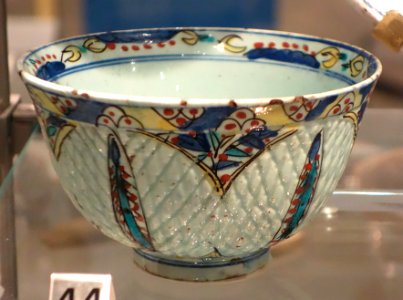 Cup for wine or coffee, Turkey, Kutahya, 18th-19th century, stonepaste, incised decoration, cobalt, chromium, iron, and antimony paint, alkali glaze - Royal Ontario Museum - DSC04607