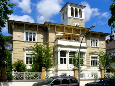 Curtiusstraße 10 (Berlin-Lichterfelde)