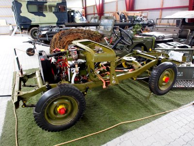 Cut-away jeep in Aalborg Forsvars- og Garnisonsmuseum, pic1