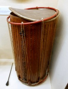 Cylindrical drum (tambourin), Provence region, France, early 1800s, walnut, maple, calfskin - Casadesus Collection of Historic Musical Instruments - Boston Symphony Orchestra - 20180113 192027