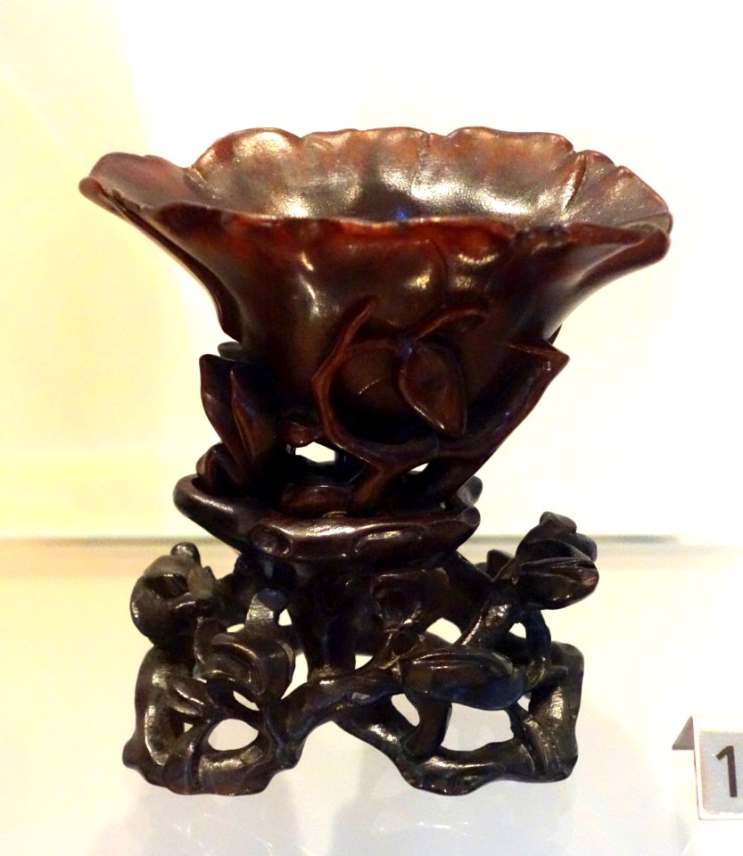 Cup, China, Qing dynasty, 1644-1911, rhinoceros horn - Royal Ontario Museum - DSC03958