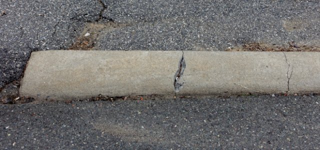 Curbstones - Arlington, MA - DSC00467