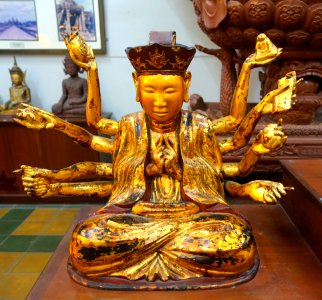 Cundi Bodhisattva, Vietnam, 19th century AD, lacquered wood - Museum of Vietnamese History - Ho Chi Minh City - DSC06020