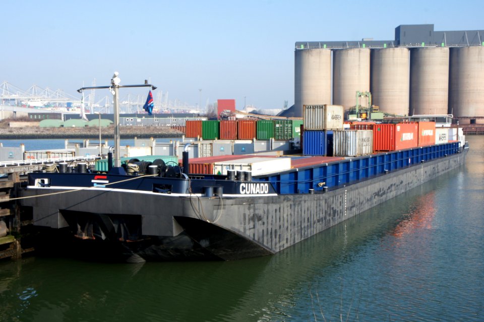 Cunado ENI 06002246, Hartelhaven, Port of Rotterdam, pic2