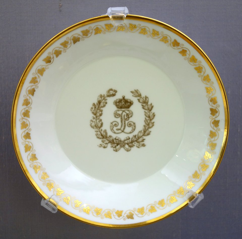 Cup and saucer, Louis Philippe (1773-1850) service, France, Sevres, 1839-1848, hard-paste porcelain - California Palace of the Legion of Honor - DSC07666