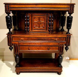 Cupboard, possibly by Emery Shop, probably Newbury, Massachusetts, c. 1680, oak with maple, black walnut, sycamore, poplar, view 2 - Winterthur Museum - DSC01473