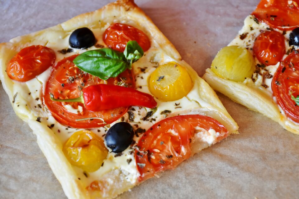 Yellow olives cream