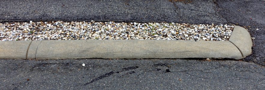 Curbstones - Arlington, MA - DSC00470
