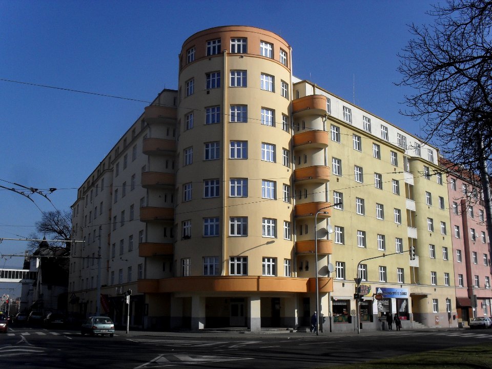 Dům družstva - Bytoová péče - C