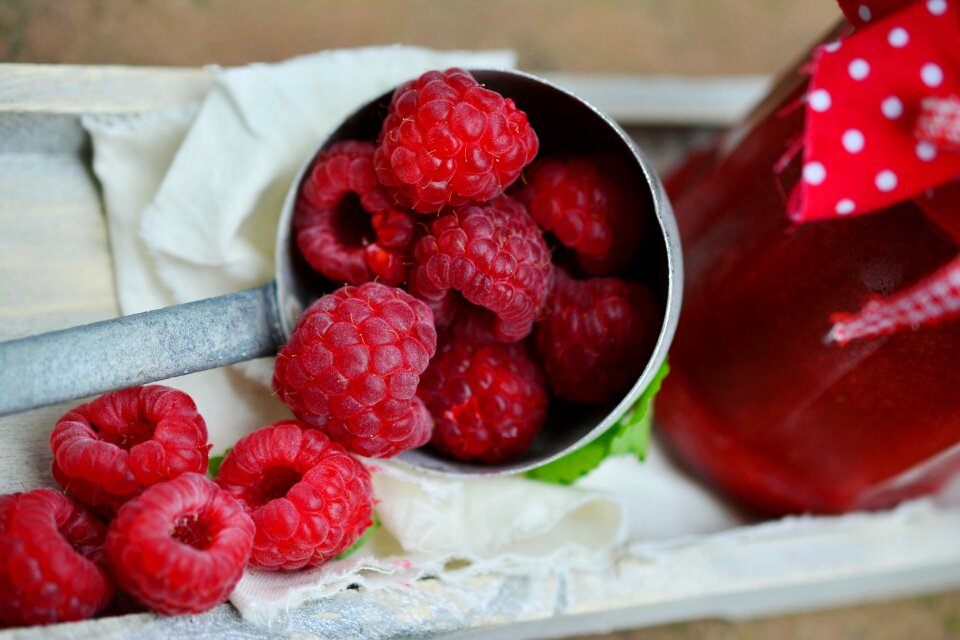 Fruit berry berry red