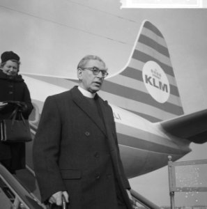 D.S.. Collins voorzitter van het International Defense and Aidfund for Southern , Bestanddeelnr 918-5425