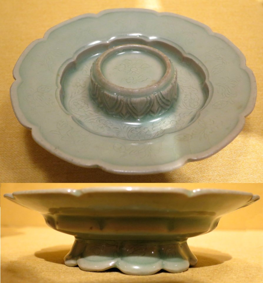 Cup stand from Korea, Koryo, early 12th century, stoneware with celadon glaze, Honolulu Museum of Art II