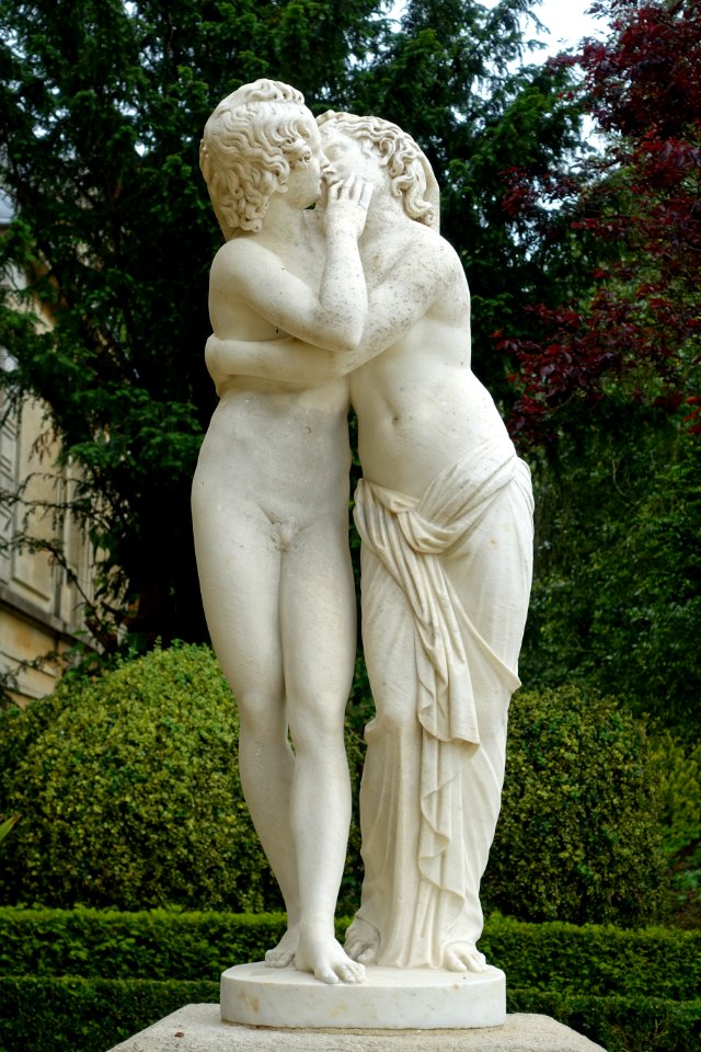 Cupid and Psyche, sculptor unknown - Waddesdon Manor - Buckinghamshire, England - DSC07842