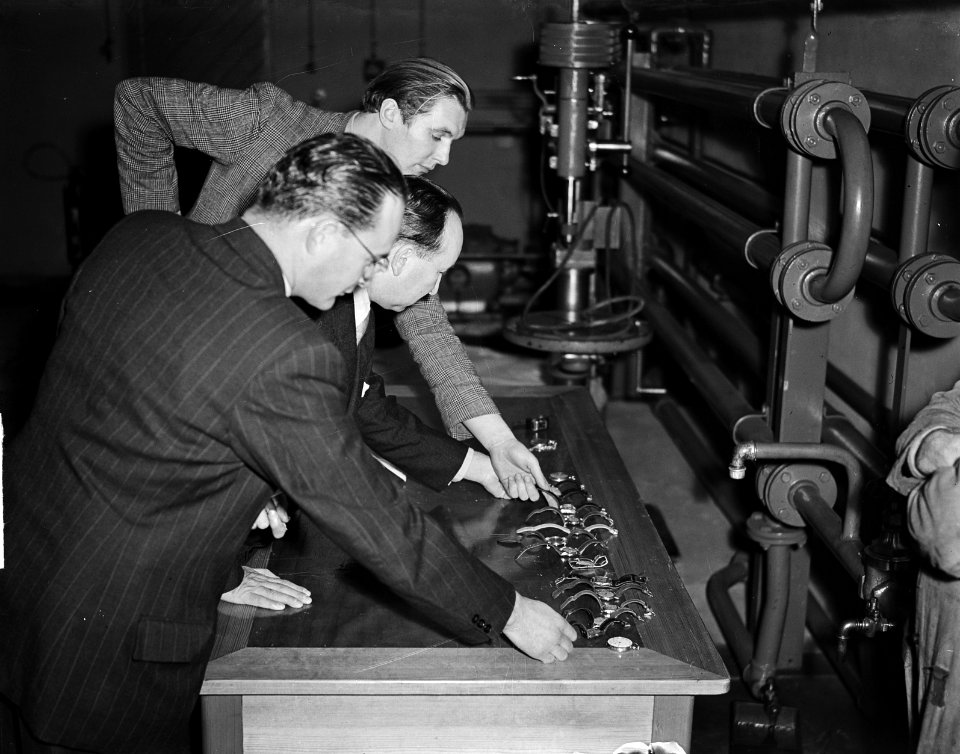 Cyclotron horloges afgeven, Bestanddeelnr 903-7025