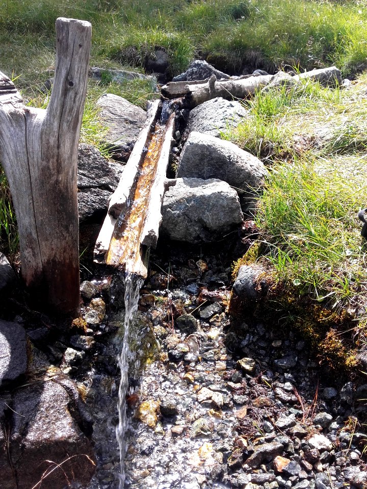 Détails du Lago della capra e fontana