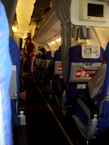 CZA330cabinBeijingCapitaltoShanghaiHongqiao