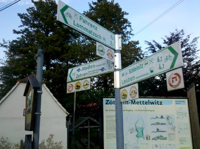 Döbeln–Elbe-Radroute Zöthain-Mettelwitz Normwegweiser 2015