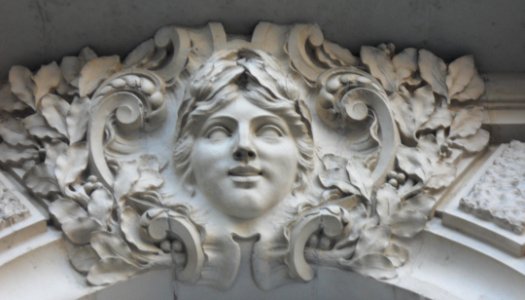 Détail d'un immeuble rue Guynemer à Paris