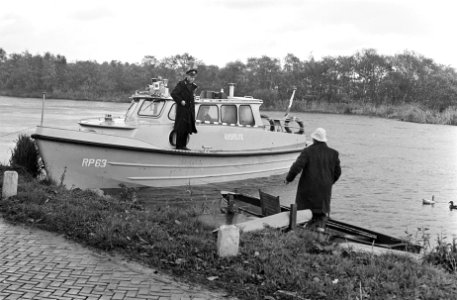 Cyanide in Ringvaart (giftige stof) Rijkspolitie waarschuwt visserij, Bestanddeelnr 921-7745