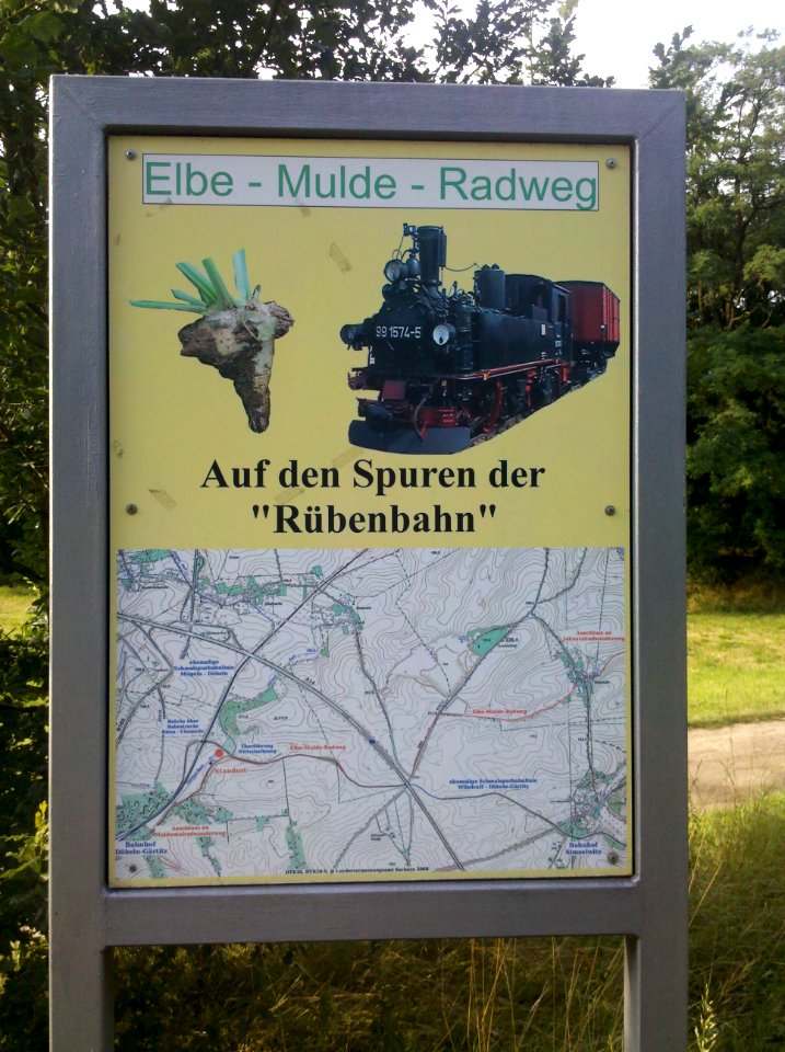 Döbeln–Elbe-Radroute Döbeln-Gärtitz Infotafel 'Auf den Spuren der Rübenbahn' 2015
