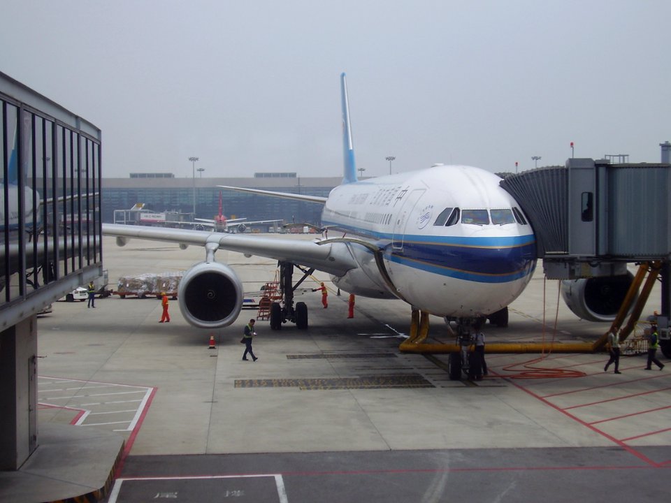 CZA330atShanghaiHongqiao