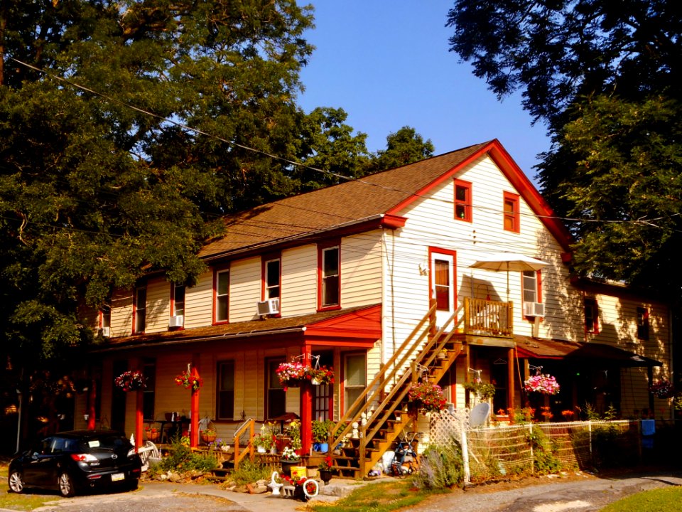 Conestoga PA next to Hess House