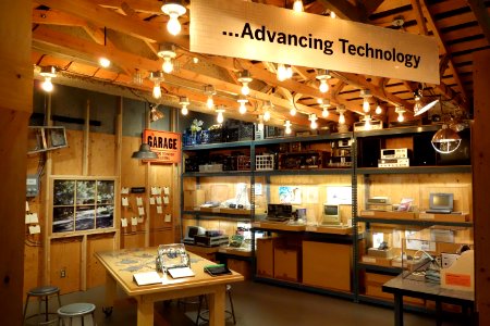 Computer technology exhibit - Oakland Museum of California - DSC05272