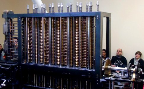 Computer History Museum machine on display 34