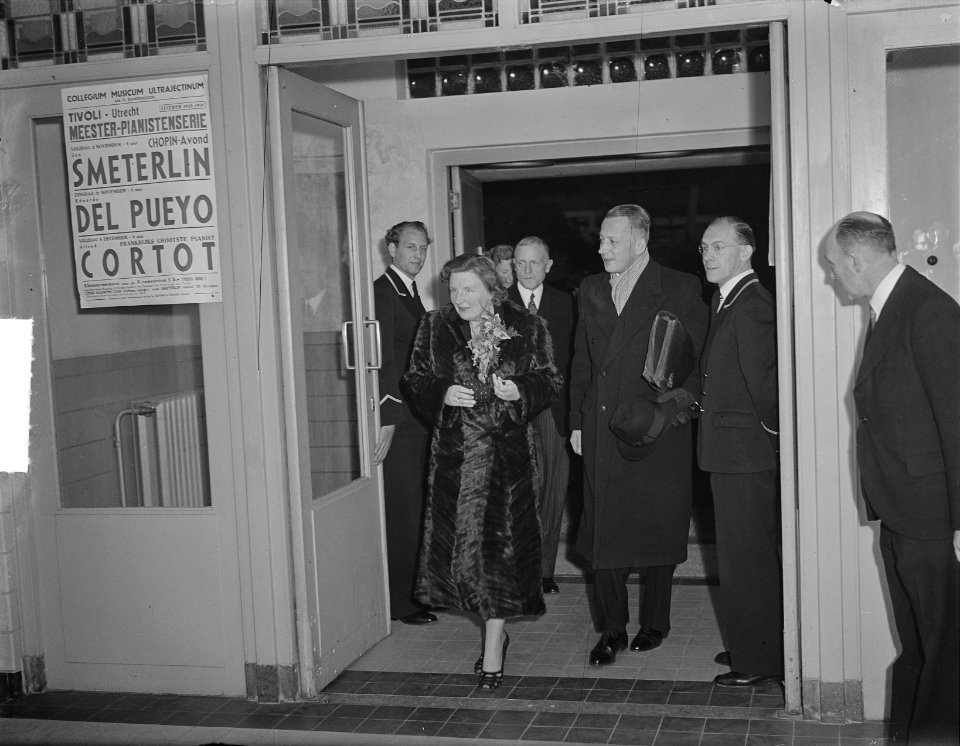 Concert De Ranitz met bezoek koningin Juliana in Tivoli, Bestanddeelnr 904-2658