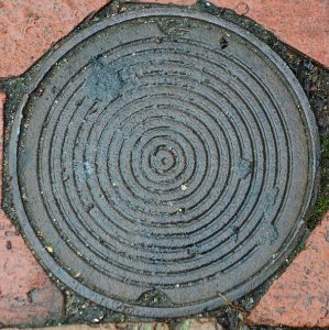 Concentric rings - Arlington, MA - DSC04313