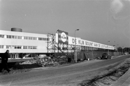 Computergebouw van KLM voor automatische boekingsmethode Corda in Amstelveen. , Bestanddeelnr 923-3366