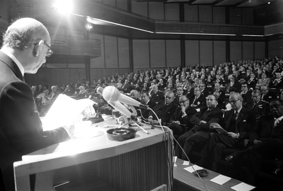 Congres Europa-Amerika in de RAI, overzicht, Bestanddeelnr 926-3017