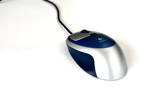 ComputerMouseCloseup5