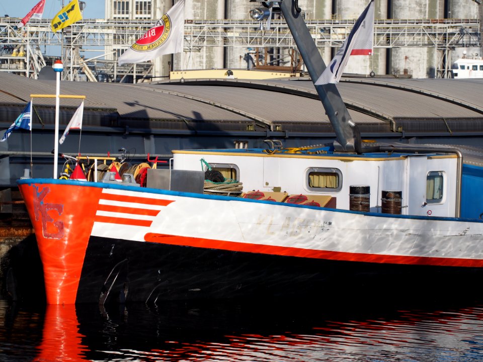 Compania ENI 02316831 Port of Amsterdam pic3