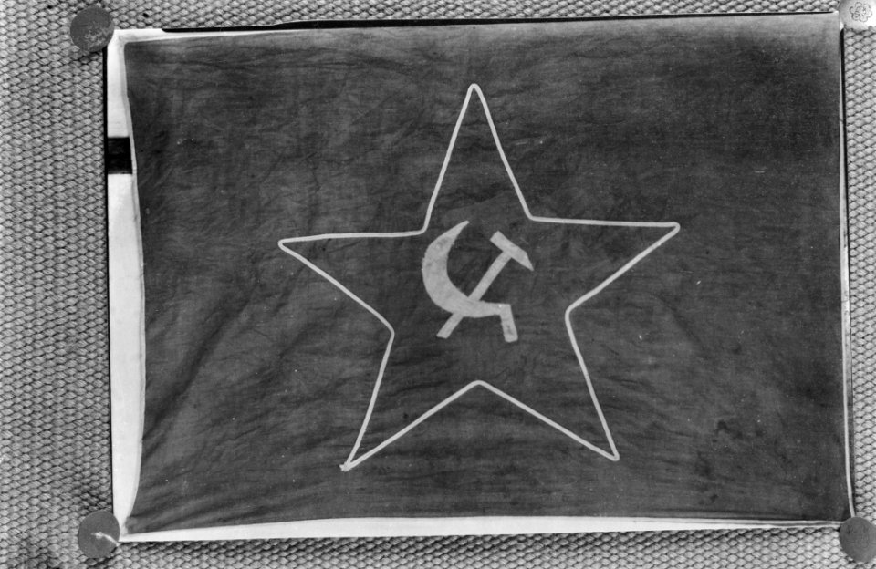 Communistische vlag, Bestanddeelnr 8766